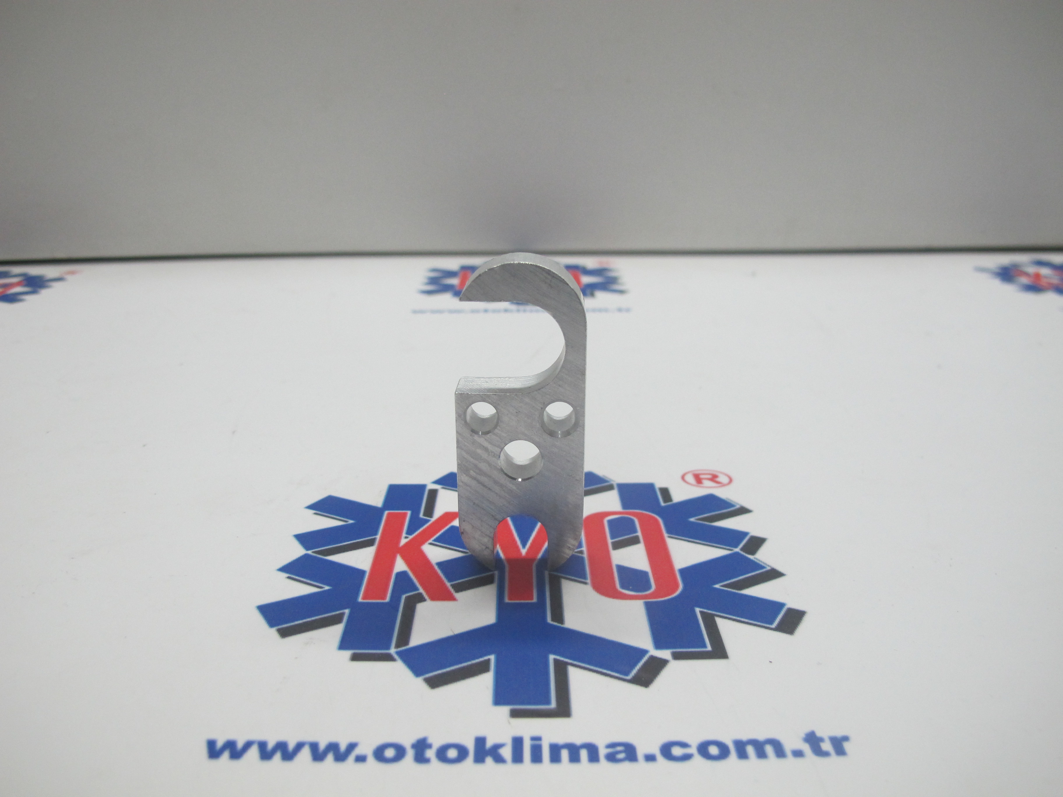KYO7928C EXPENSİON VALF KELEPÇESİ