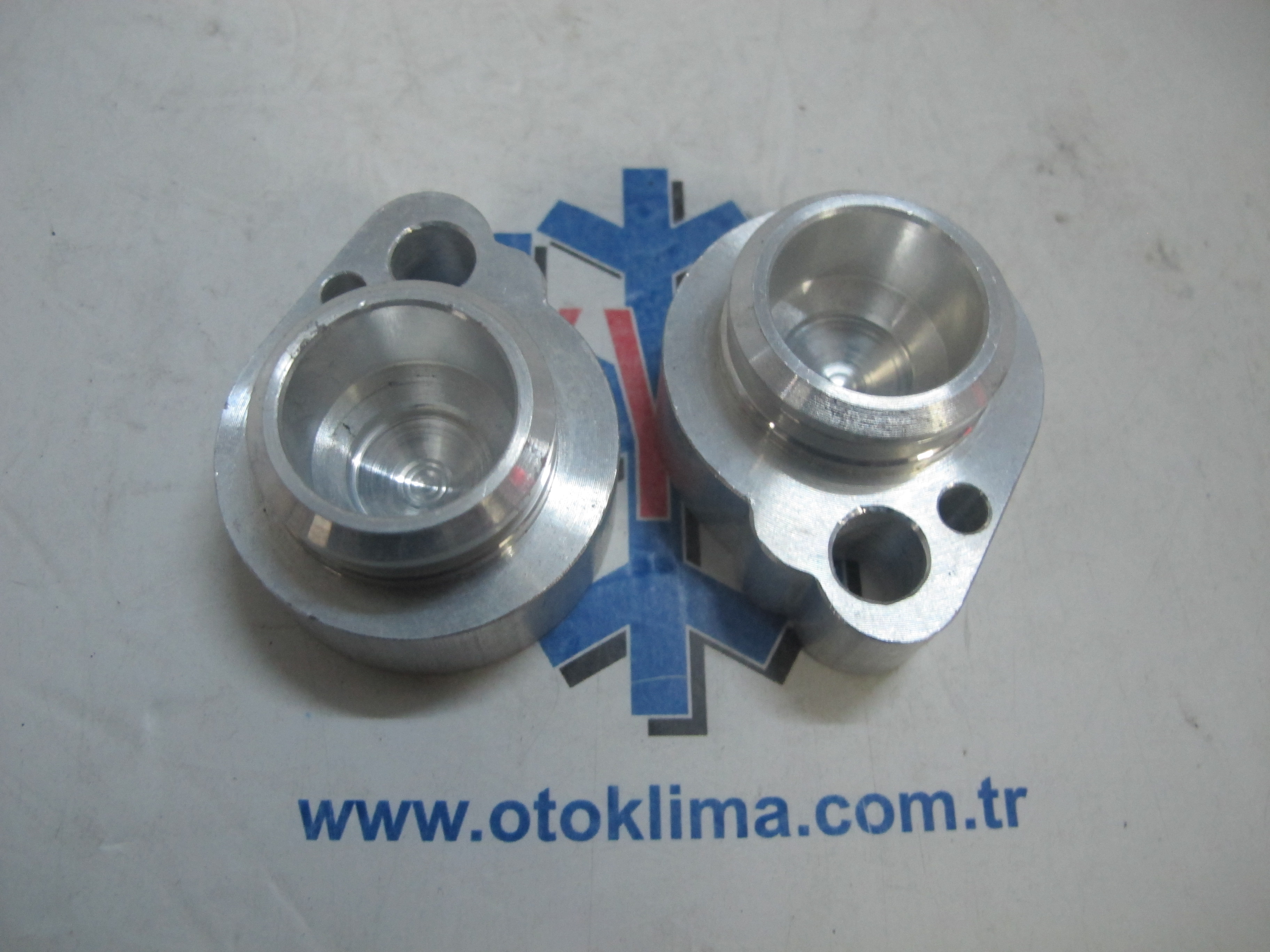 KYO7964  BMW-MERCEDES-VW KOMPRESÖR ÇİKİŞİ 