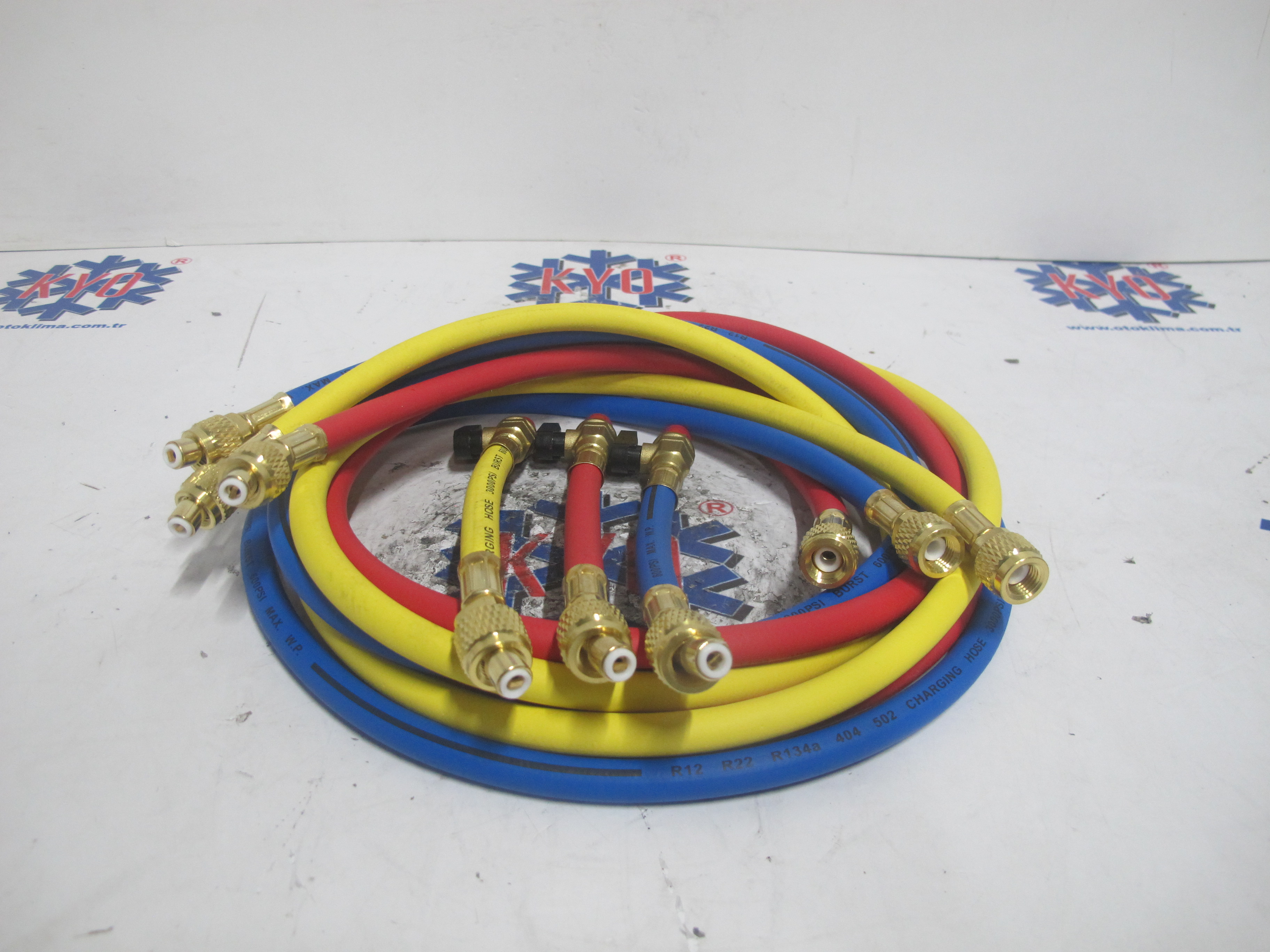 KYOA733 GAZ HORTUM SARJ 1.80 CM VE MUSLUKLU ARA APARAT SETİ 