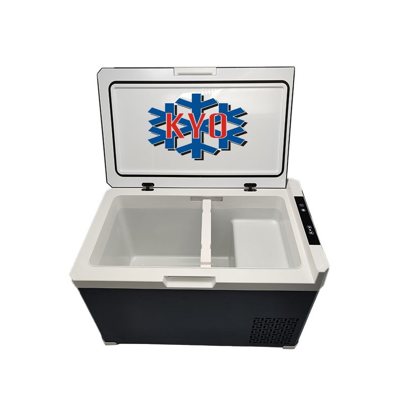 KYOBZ02 ARAÇ BUZDOLABİ 40L
