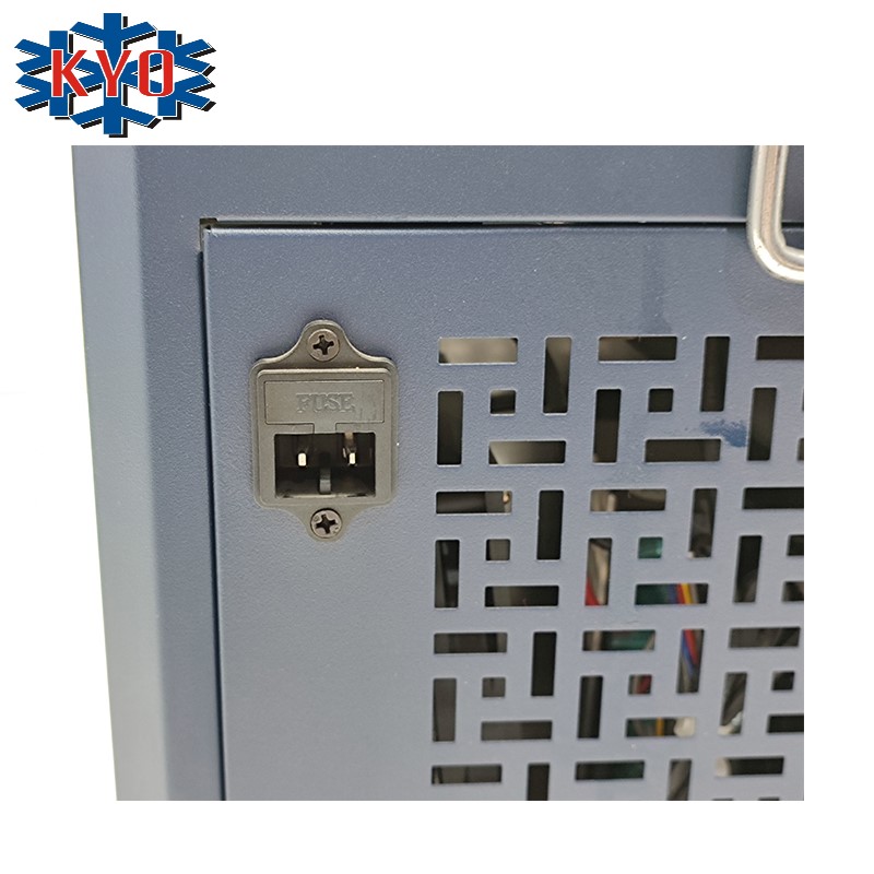 KYOBZ02 ARAÇ BUZDOLABİ 40L