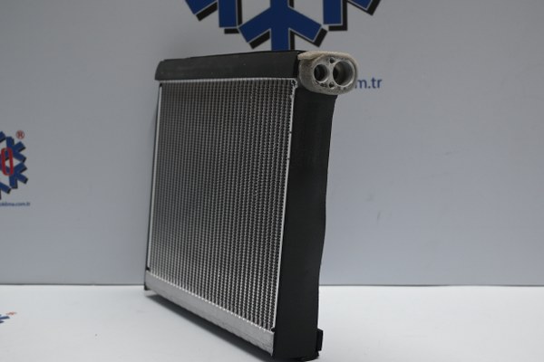 KYOEV 271200957R  RENAULT FLUENCE OEM : 271200957R