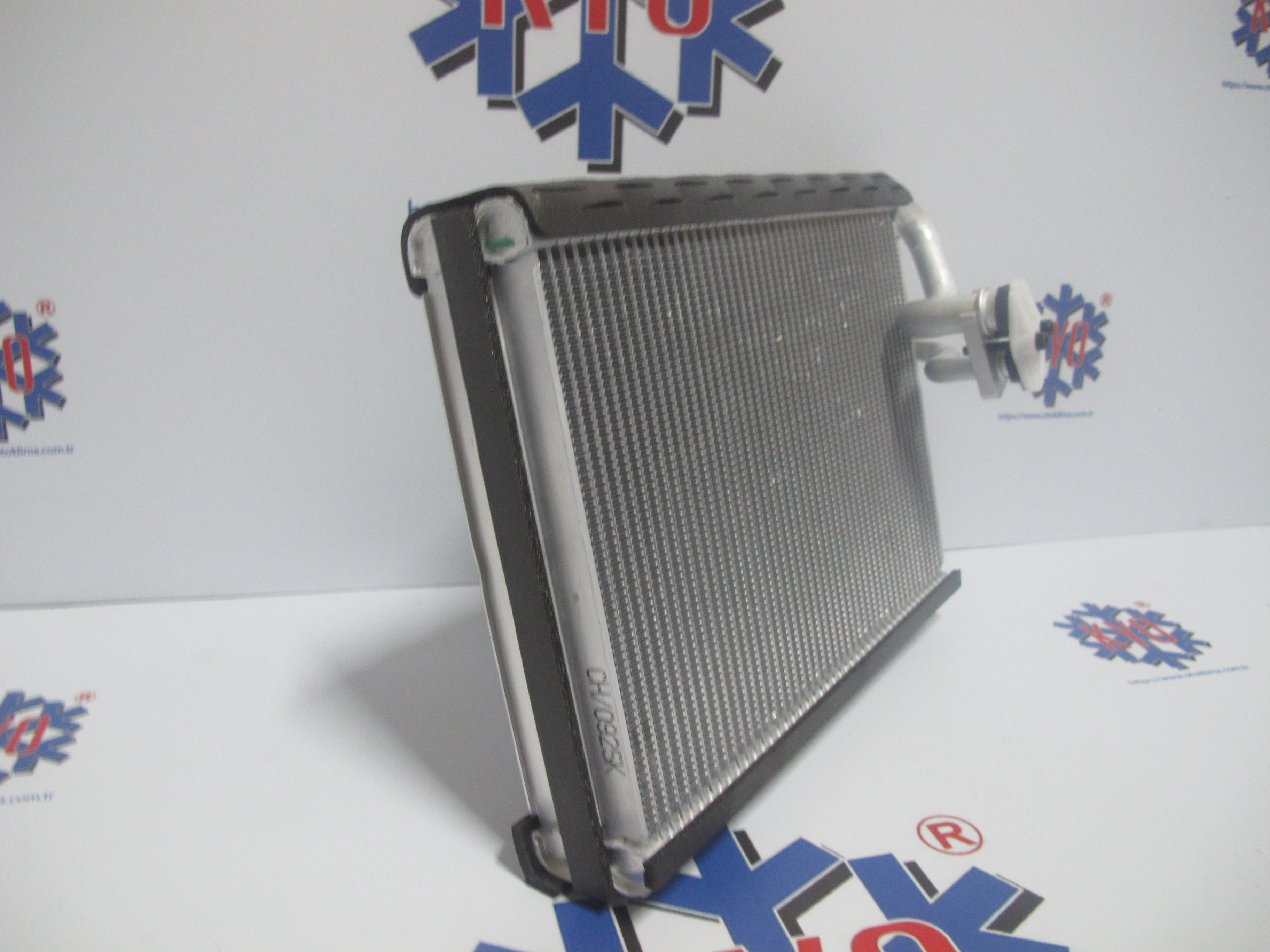 KYOEV 8K2898191A  AUDİ A5 Q5  OEM : 8K2898191A