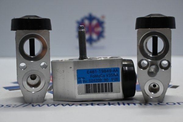 KYOEX9920 FORD TRANSİT ORJİNAL OEM : E4B1-19849-AA