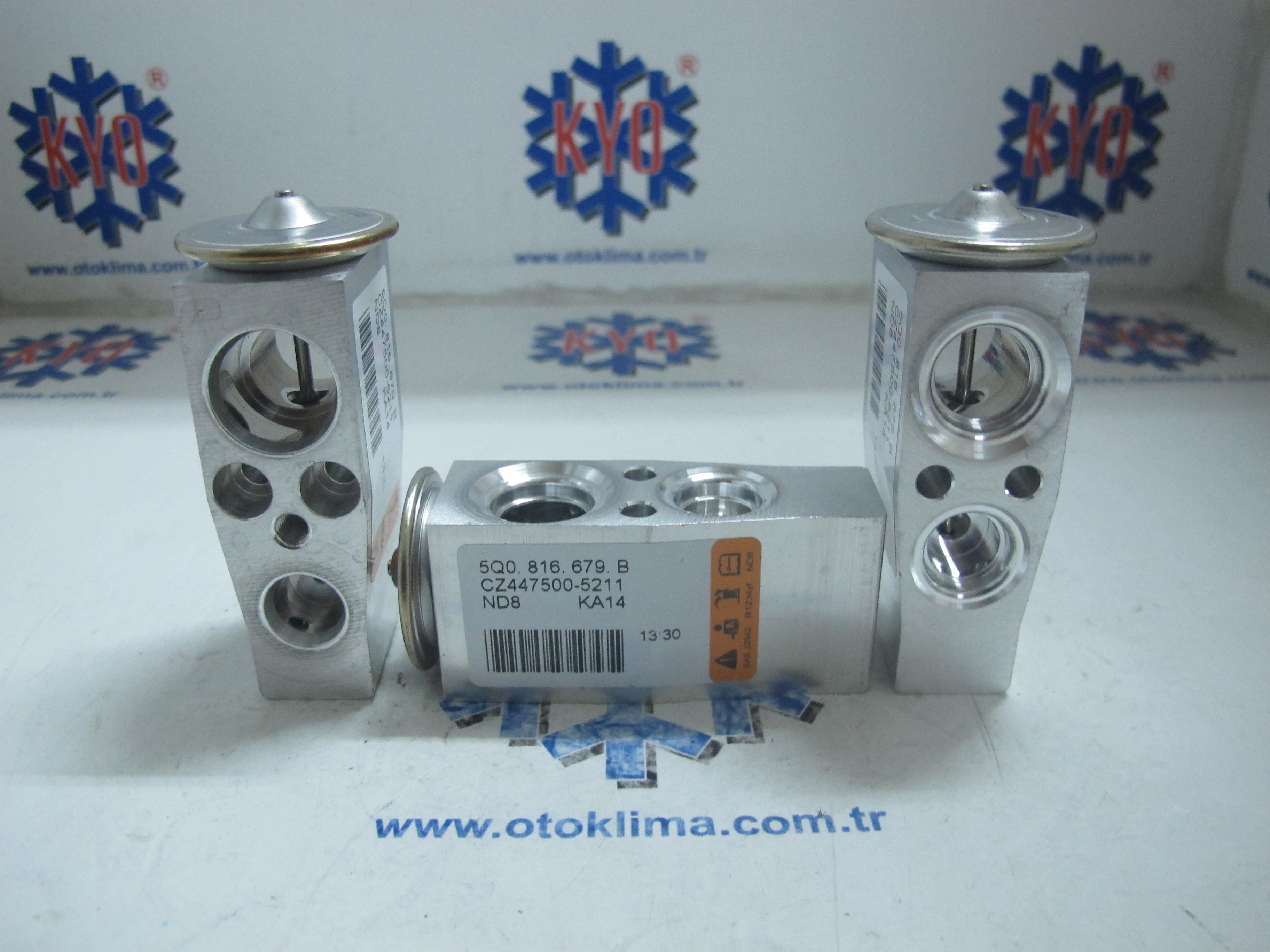KYOEX9991  AUDİ - VOLKSAGEN OEM : 5Q0816679B