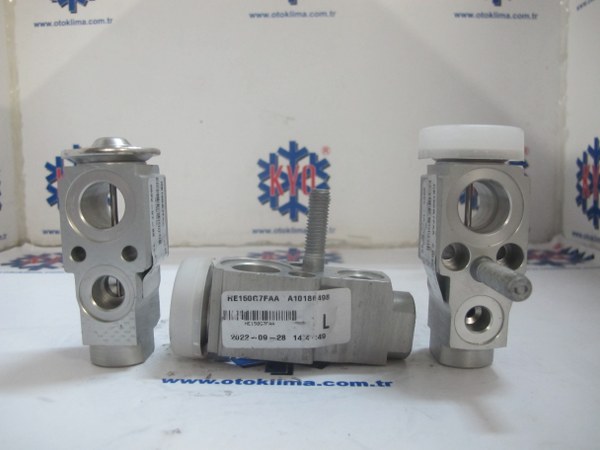 KYOEX9932 BMW G30 G11 OEM :  -HE150G7FAA - A10136977