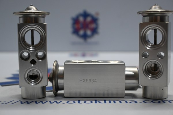 KYOEX9934 MERCEDES BENZ  W124 W140 OEM:1408300484 - 0038307384