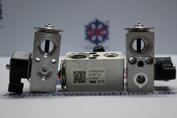 KYOEX9939ORJ  JEEP OEM : 447520-0430