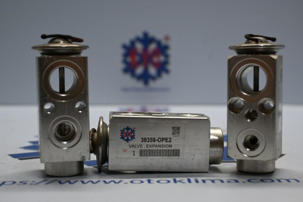 KYOEX9948 OPEL VECTRA C - SAAB 93 OEM: 1618263 , 93171816 