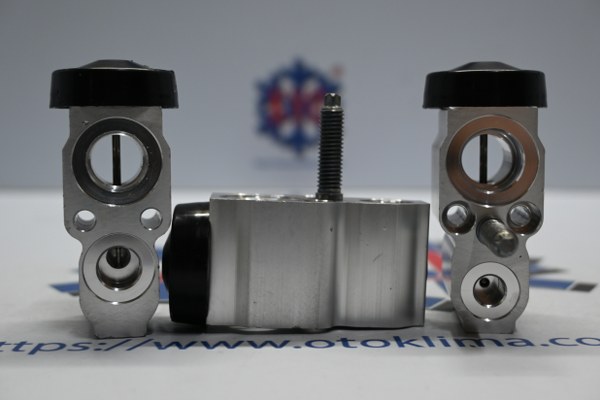 KYOEX9954ORJ  FORD TRANSİT CUSTOM  / OPEL İNSİGNİA / CHEVROLET CRUZE ORJİNAL OEM : BK21-19849-AB -52427385
