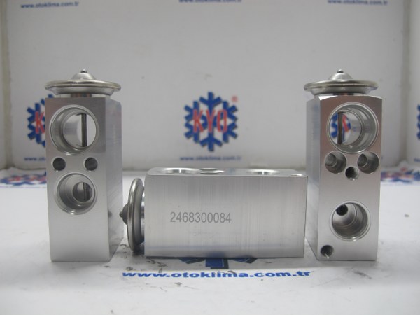 KYOEX9996 MERCEDES BENZ CLA OEM : 2468300084