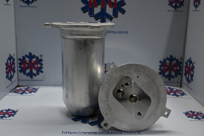 KYOF2504   BMW E39  OEM : 64538390342 