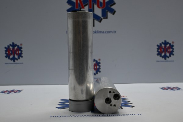 KYOF3100 MERCEDES BENZ C220.  