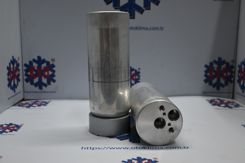 KYOF3117 BMW   OEM: 64538377330 ,  64538397523 ,  8377330 ,  8397523 