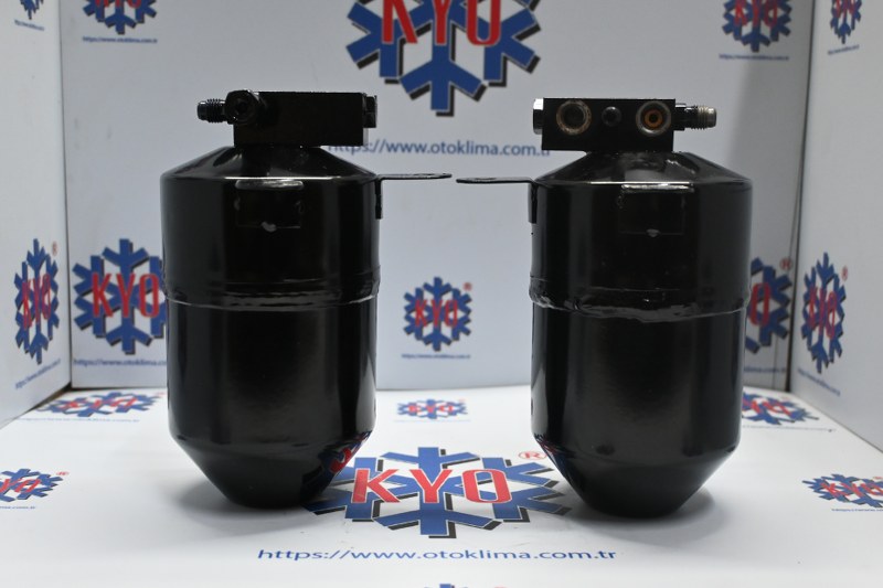 KYOF6081 BMW E30 OEM: 64538390469 , 64531390620 