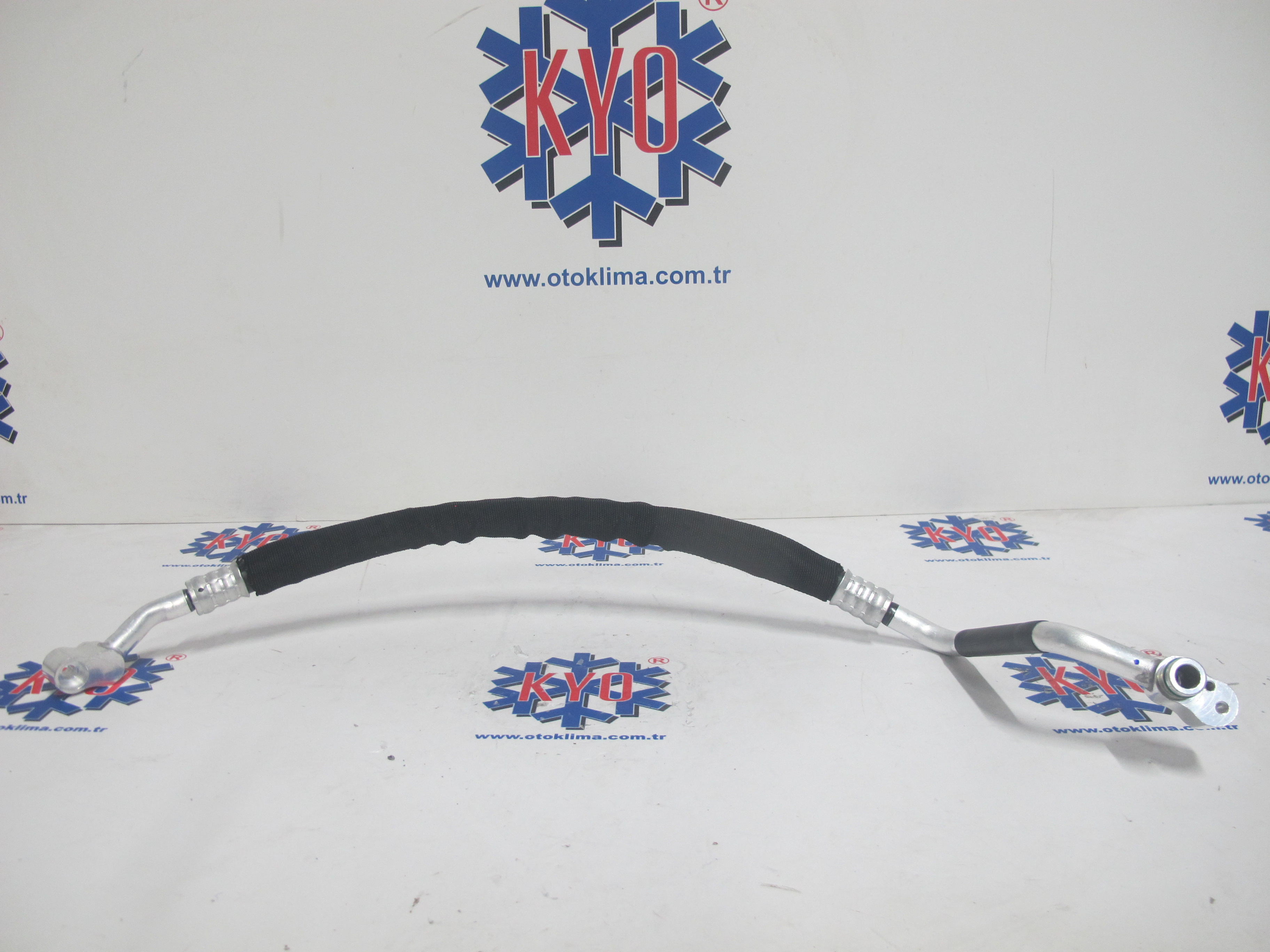 KYOH00074 AUDİ A5 - A6 OEM : 8K026C701