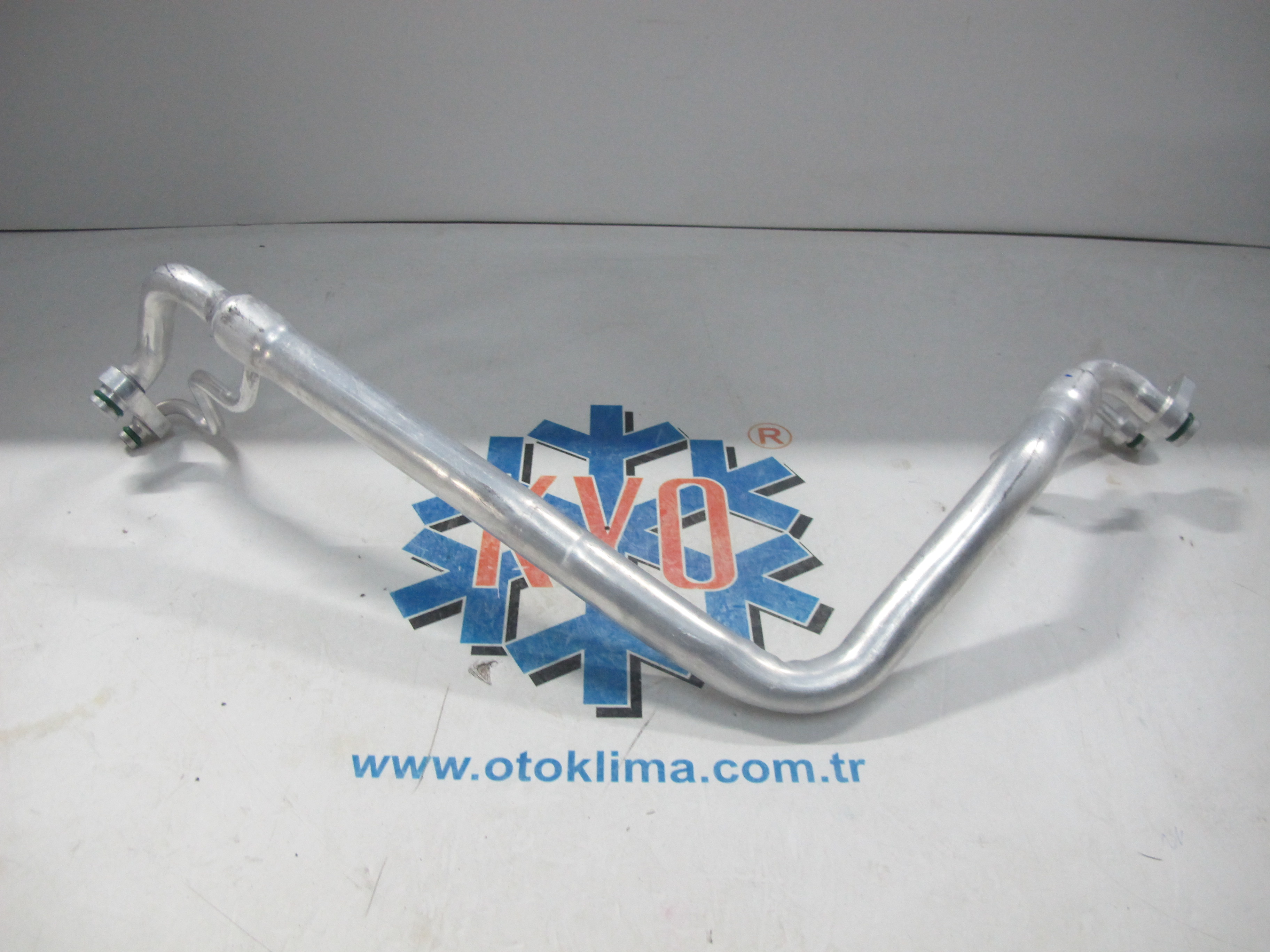 KYOH01680 VOLKSWAGEN GOLF VII  OEM : 5Q0816738C