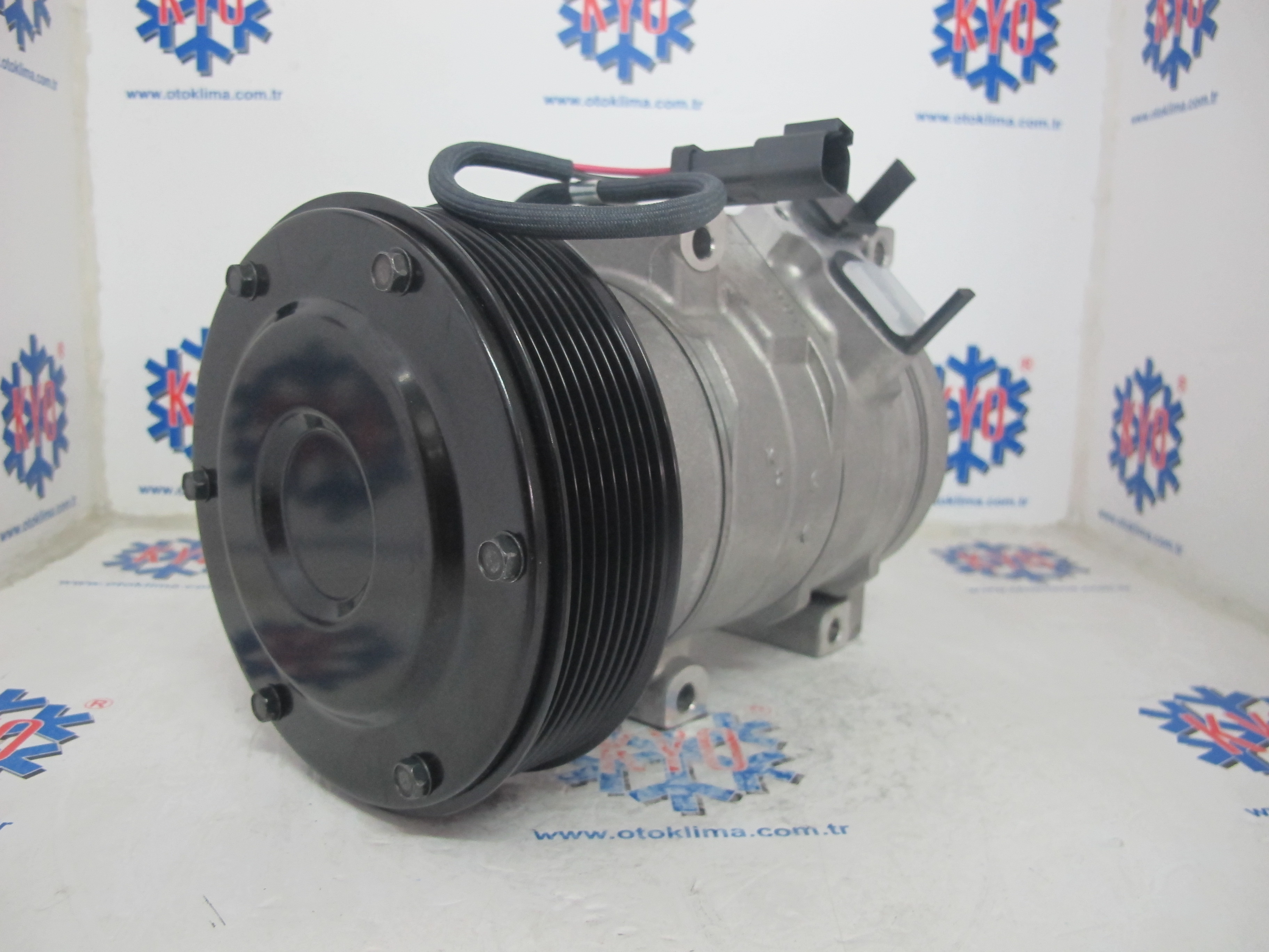 KYOK06002 İŞ MAKİNESİ 12 - 24V  OEM : 437100-5021