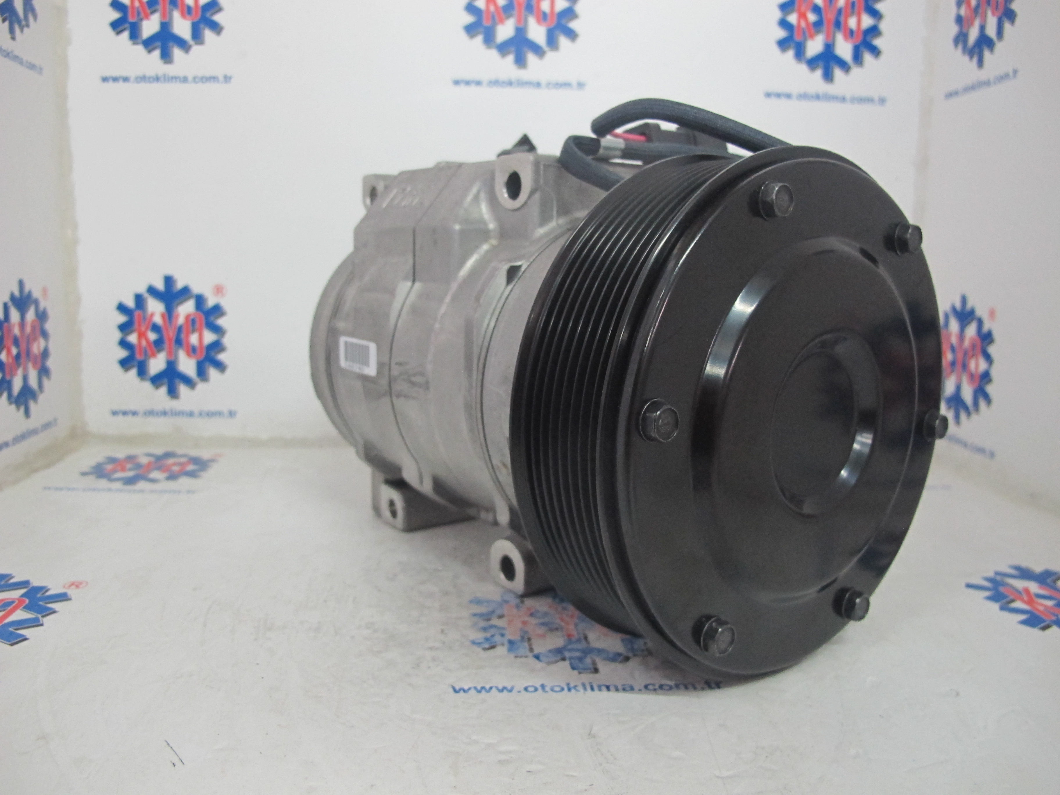 KYOK06002 İŞ MAKİNESİ 12 - 24V  OEM : 437100-5021