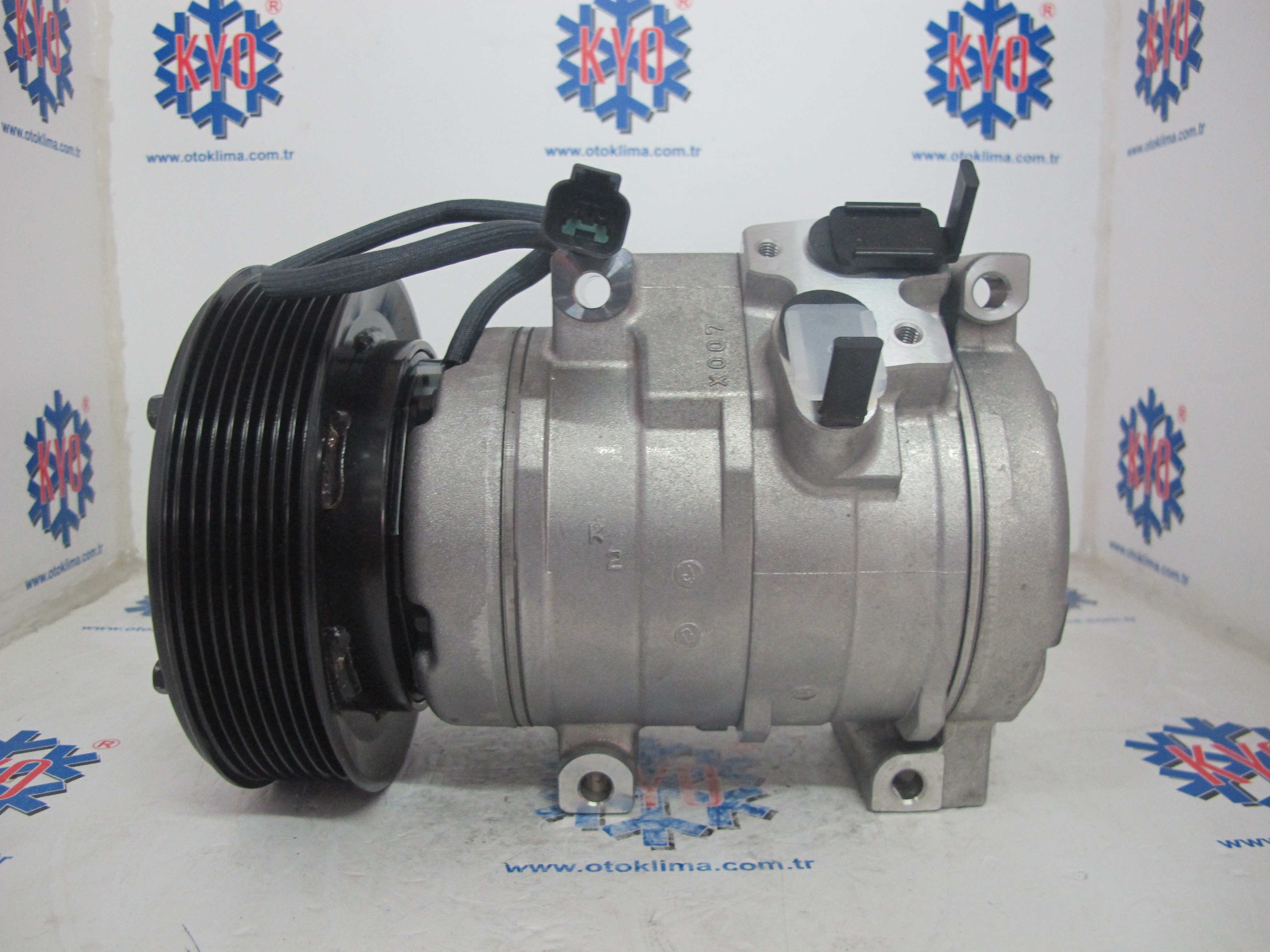 KYOK06002 İŞ MAKİNESİ 12 - 24V  OEM : 437100-5021