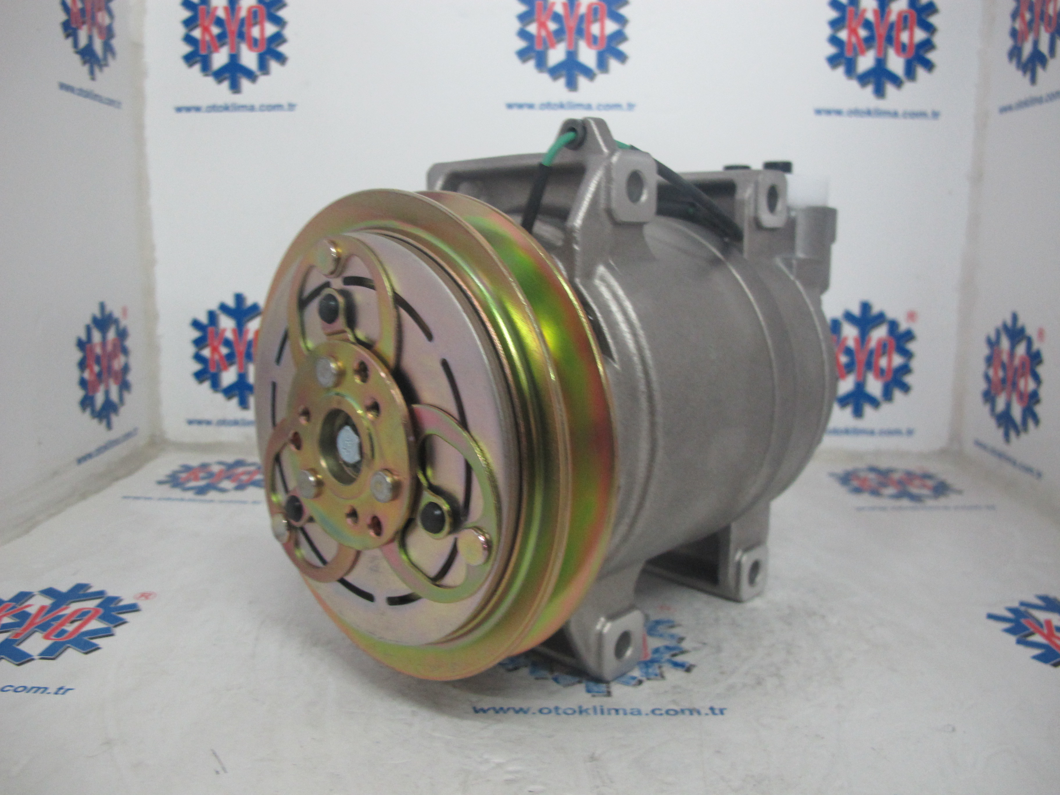 KYOK06013 HİTACHİ İŞ MAKİNASI OEM : 815034