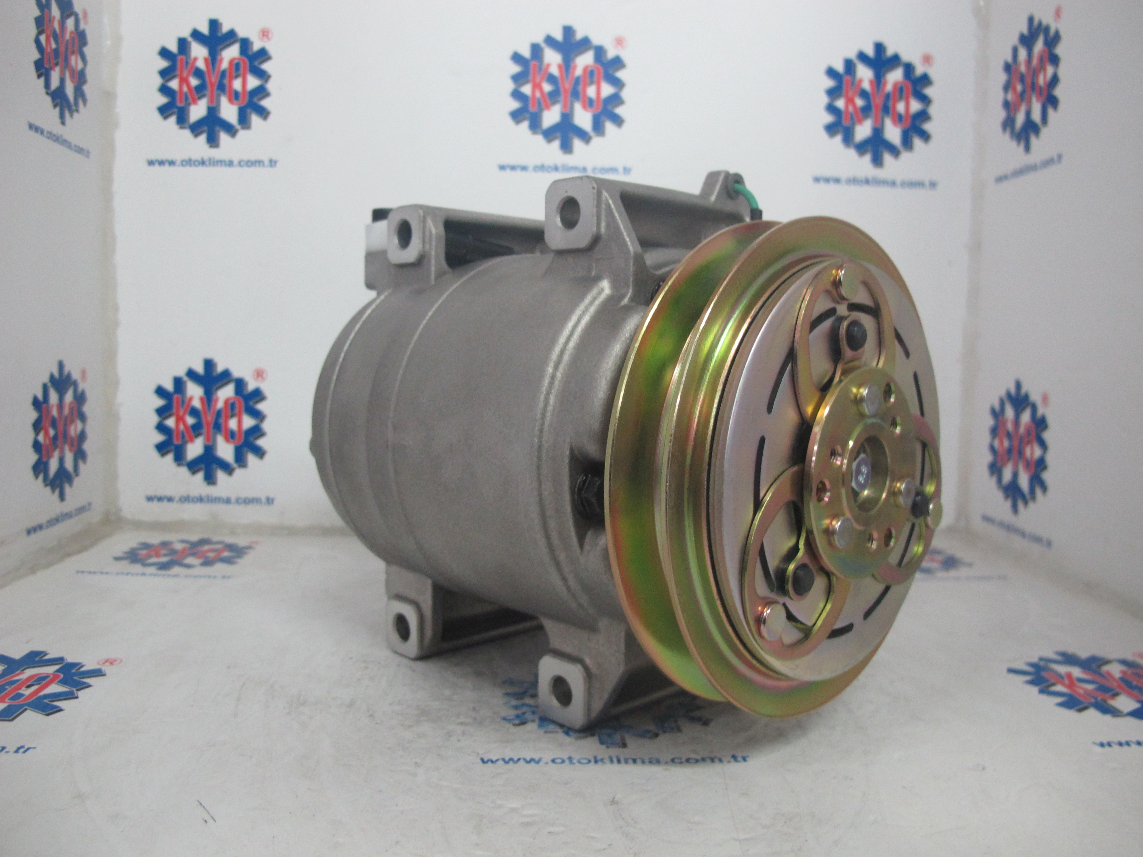 KYOK06013 HİTACHİ İŞ MAKİNASI OEM : 815034