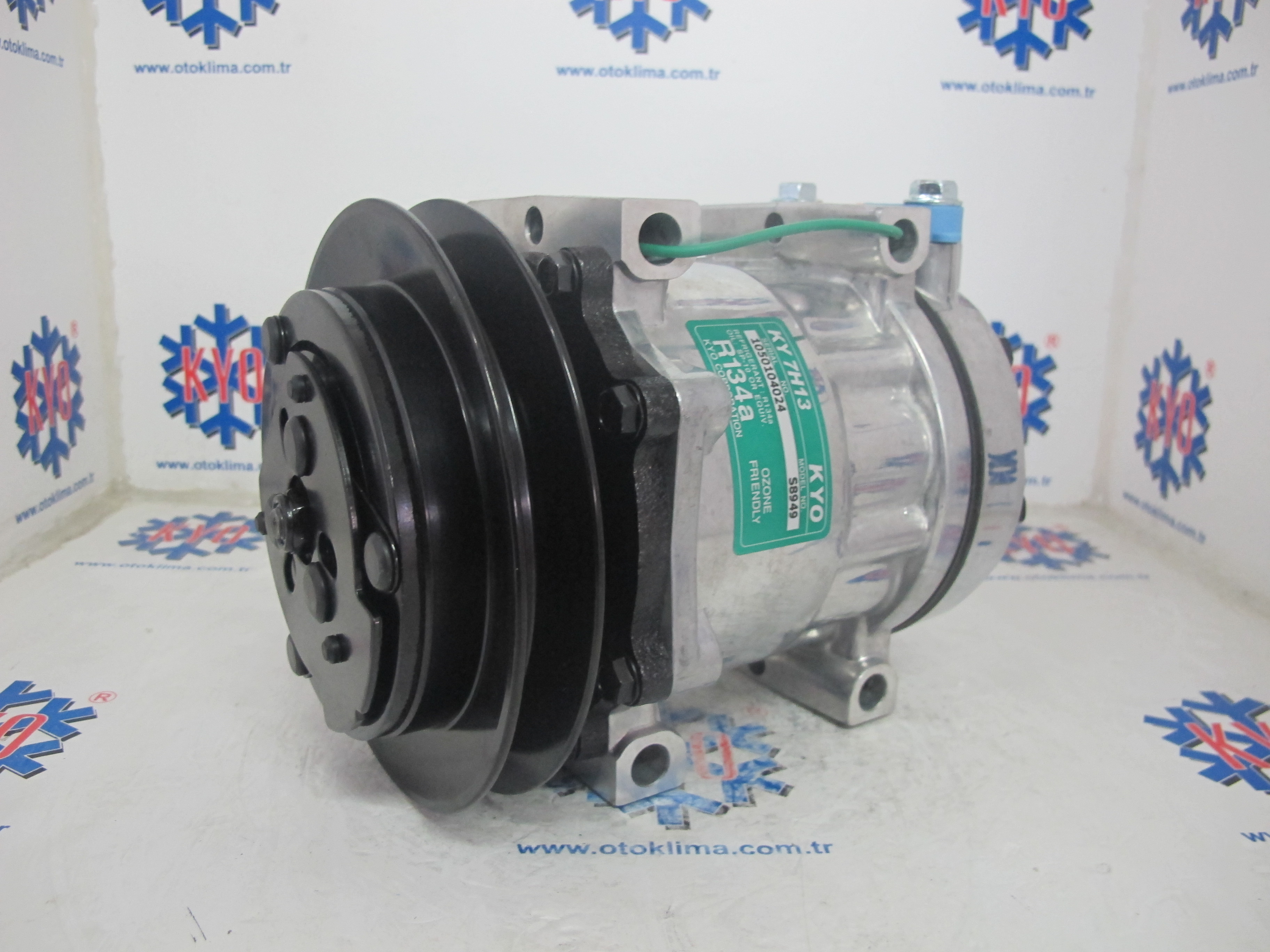 KYOK06021  İŞ MAKİNASI OEM : 259-7245 M736