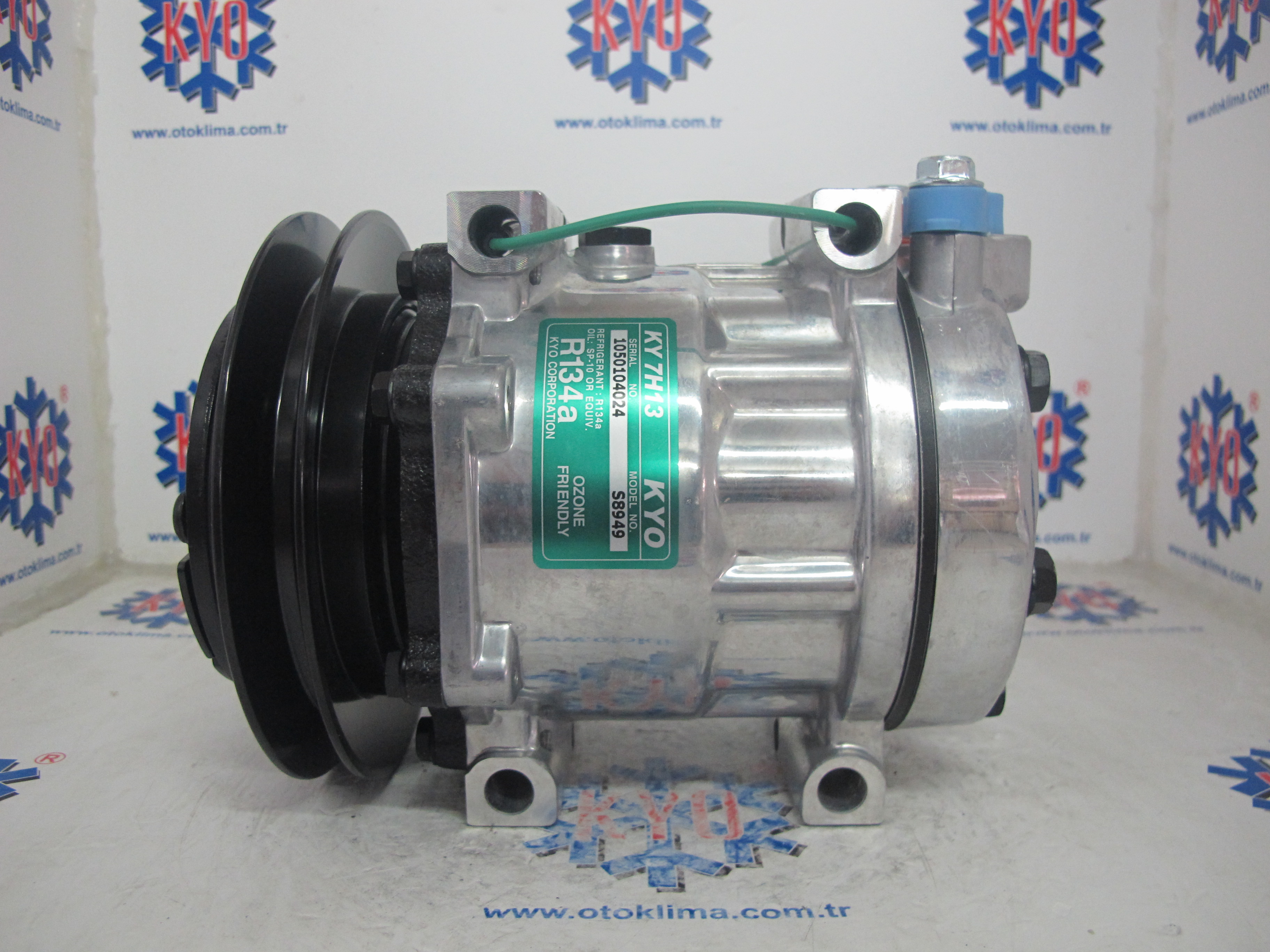KYOK06021  İŞ MAKİNASI OEM : 259-7245 M736