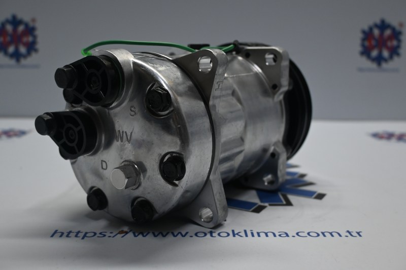 KYOK06024  VOLVO İŞ MAKİNASI 24 V OEM : VOE11412632