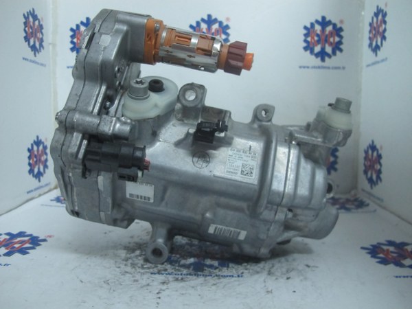 KYOK15005 MERCEDES BENZ EGA 350 - GLA H247 - 250 E OEM : A0008304404