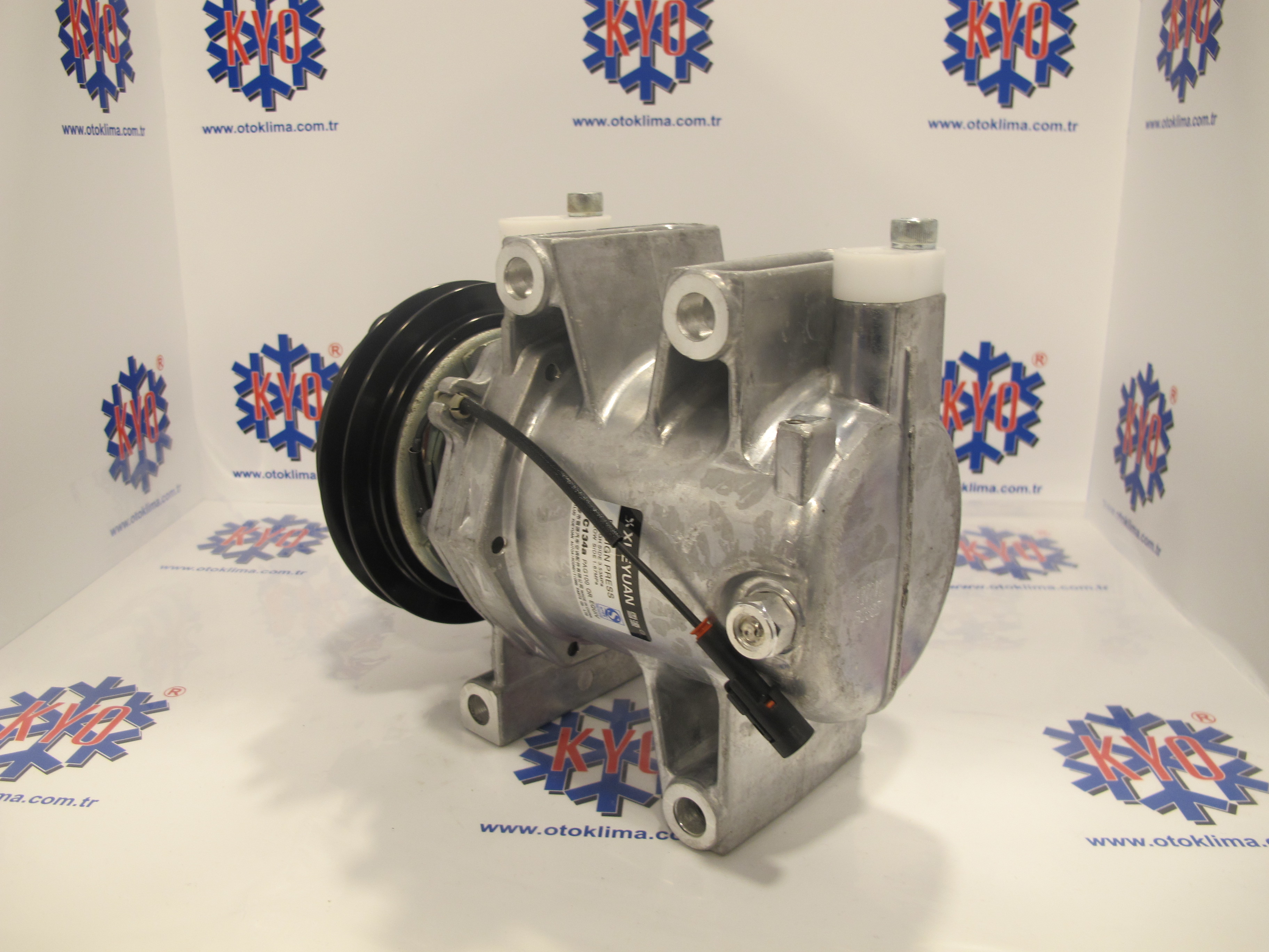 KYOK15010 İSUZU DMAX  OEM : 8981028240