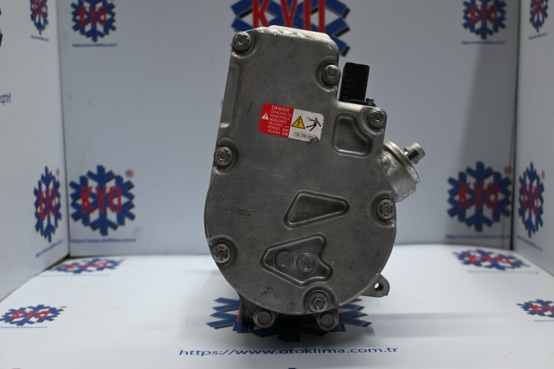 KYOK150106 AUDİ Q5 A8 Q8 OEM : 4G0816797F