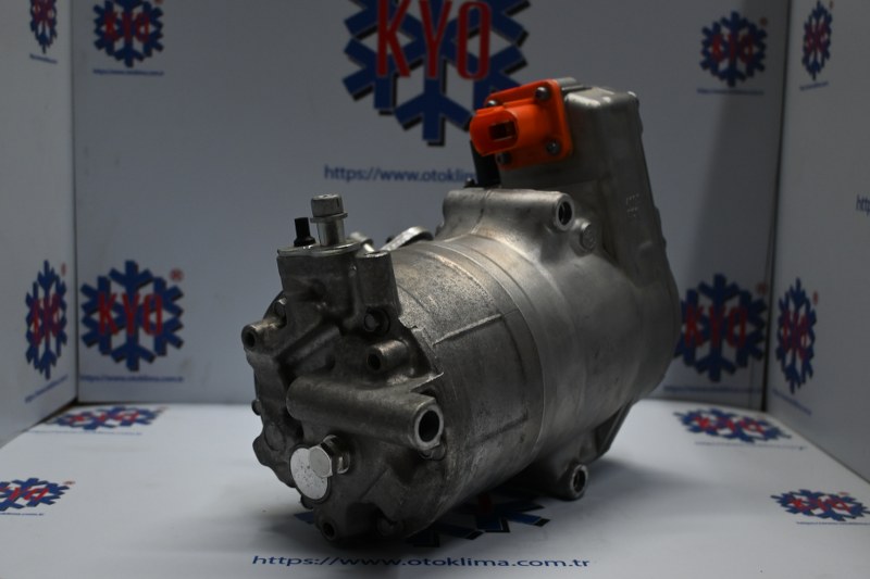 KYOK150106 AUDİ Q5 A8 Q8 OEM : 4G0816797F