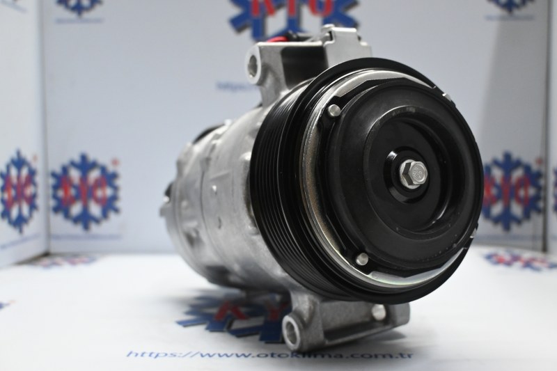 KYOK150132  MERCEDES BENZ W205 7 PK  OEM :A0008303102 - A0008308700