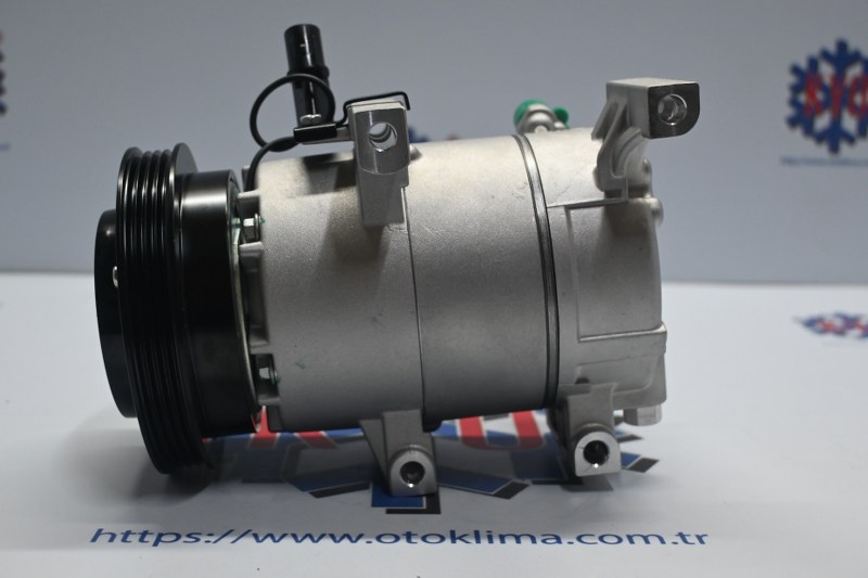 KYOK150157  HYUNDAİ ACCENT ERA  4 PK  OEM : 97701-1E100