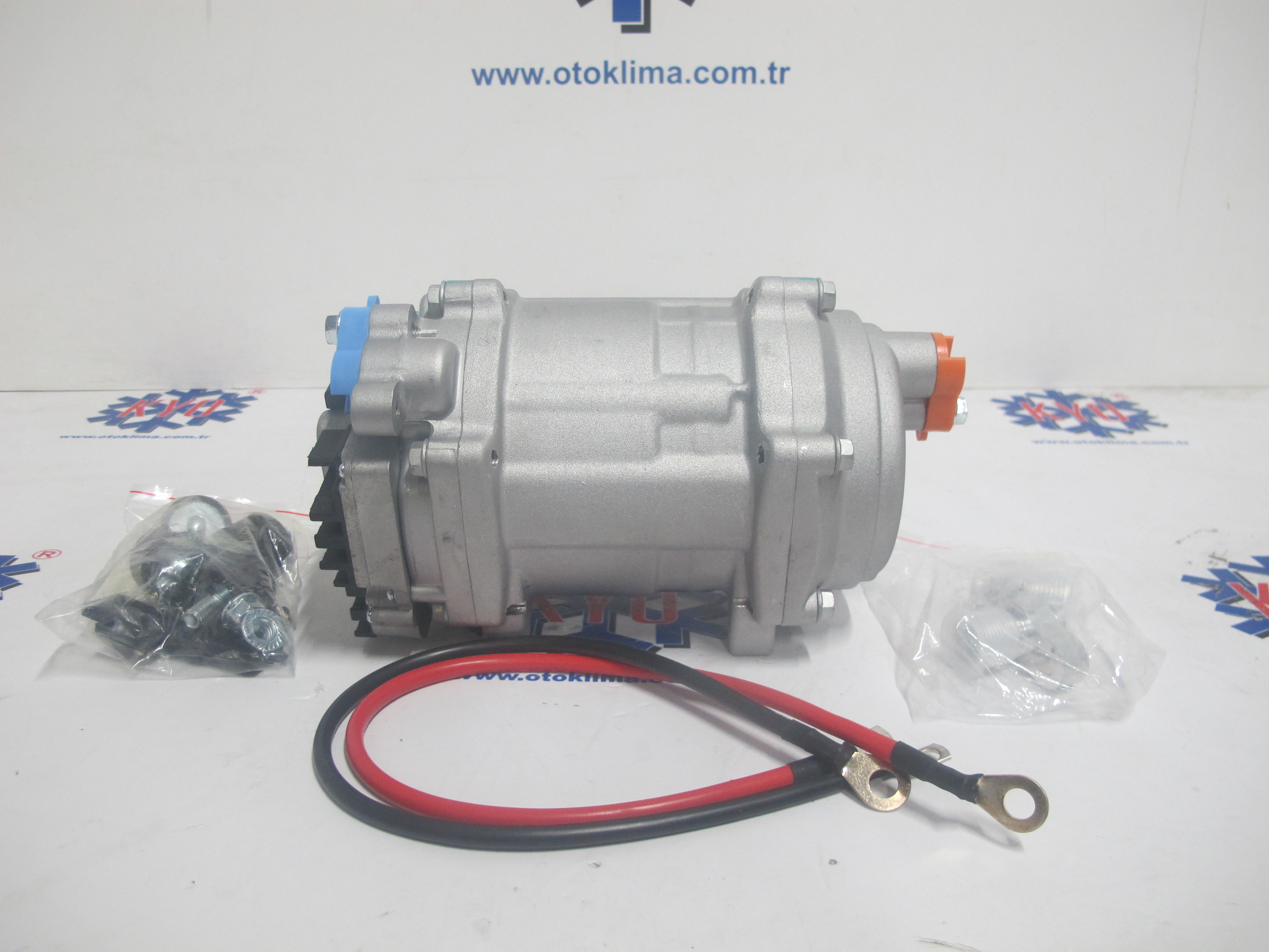 KYOK15018 TAVAN PARK KLİMA 12V KOMPRESÖR 
