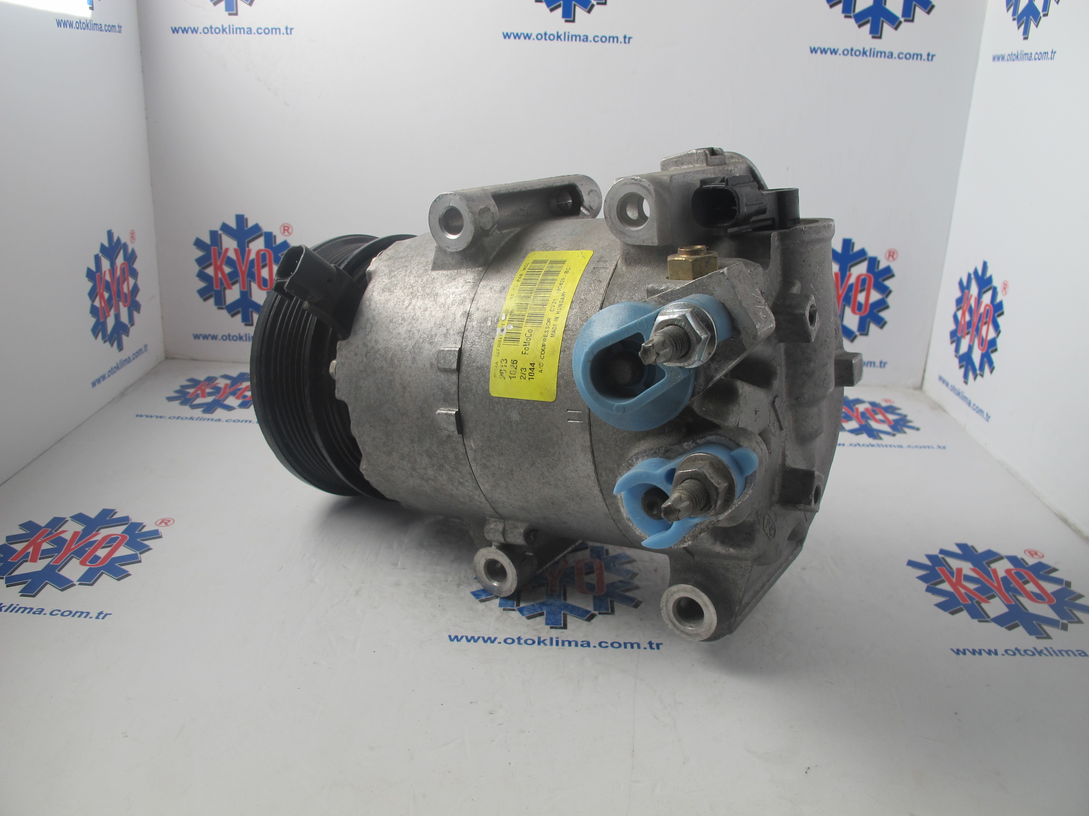 KYOK150211  FORD  FİESTA OEM : CV21-19D629-BB