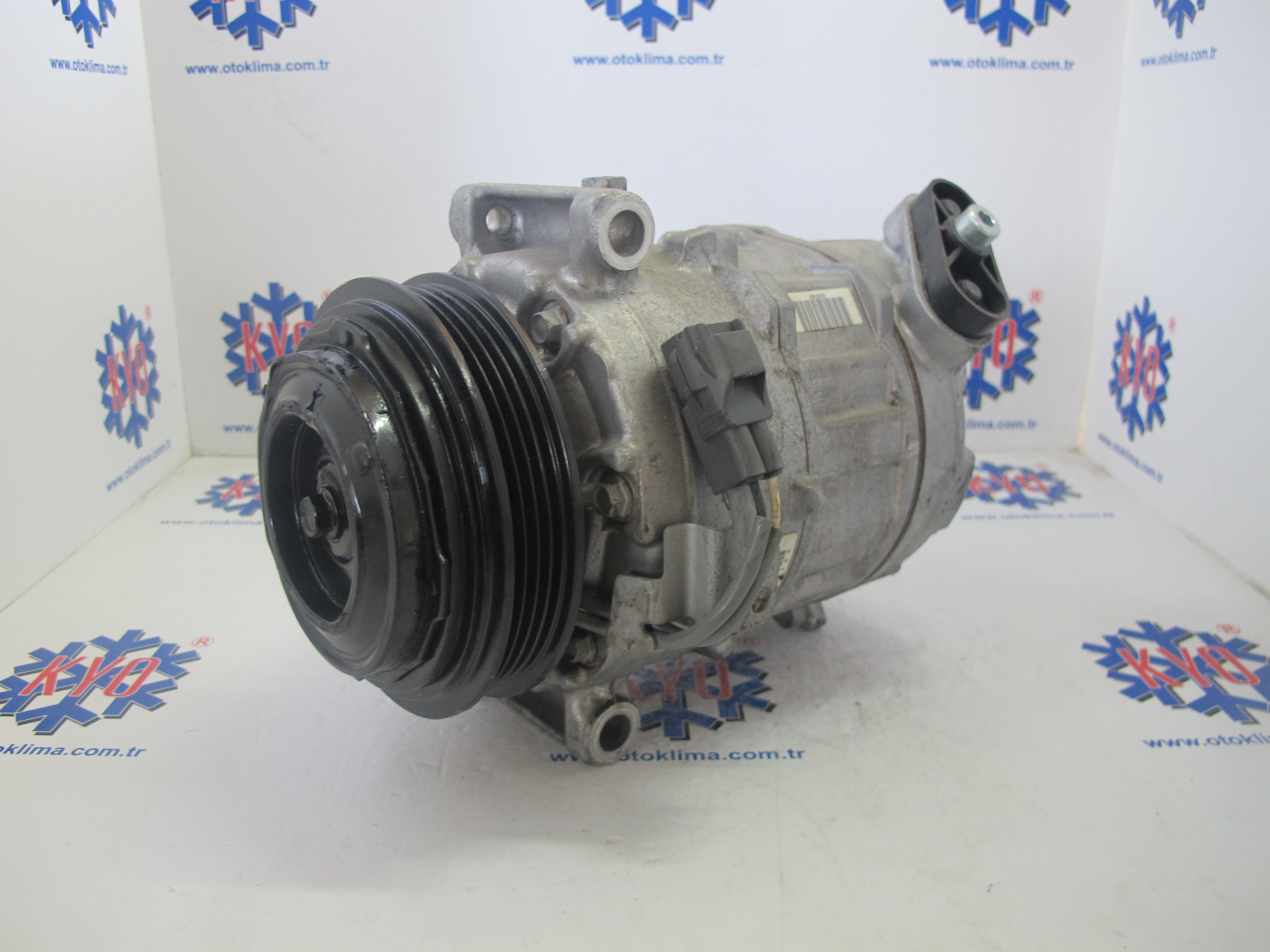 KYOK150216 JEEP NİTRO OEM : MC447160-6740