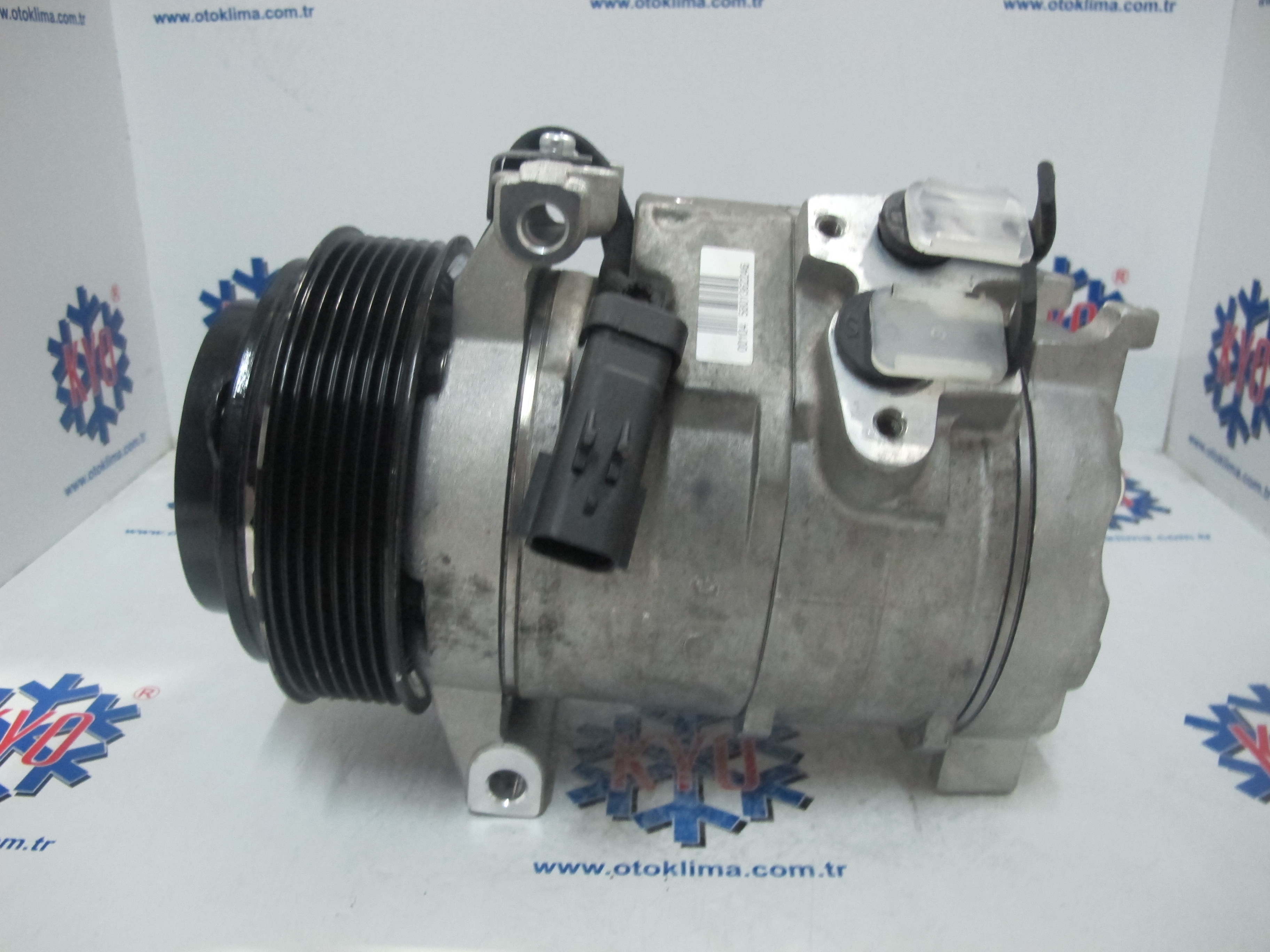 KYOK150226 GRAND CHEROKEE 7 PK  OEM : 55116835AD