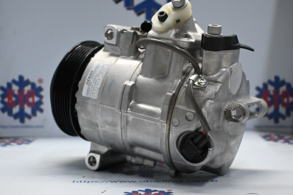 KYOK150228 MERCEDES BENZ W204 6 PK OEM : 437100-8621