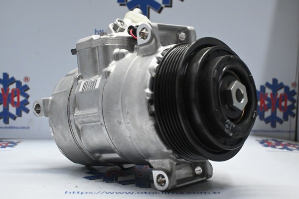 KYOK150228 MERCEDES BENZ W204 6 PK OEM : 437100-8621