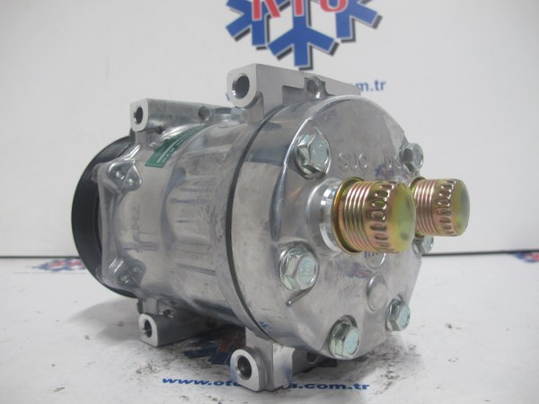 KYOK15023 İVECO İŞ MAKİNESİ 24V  8 PK OEM :504185596