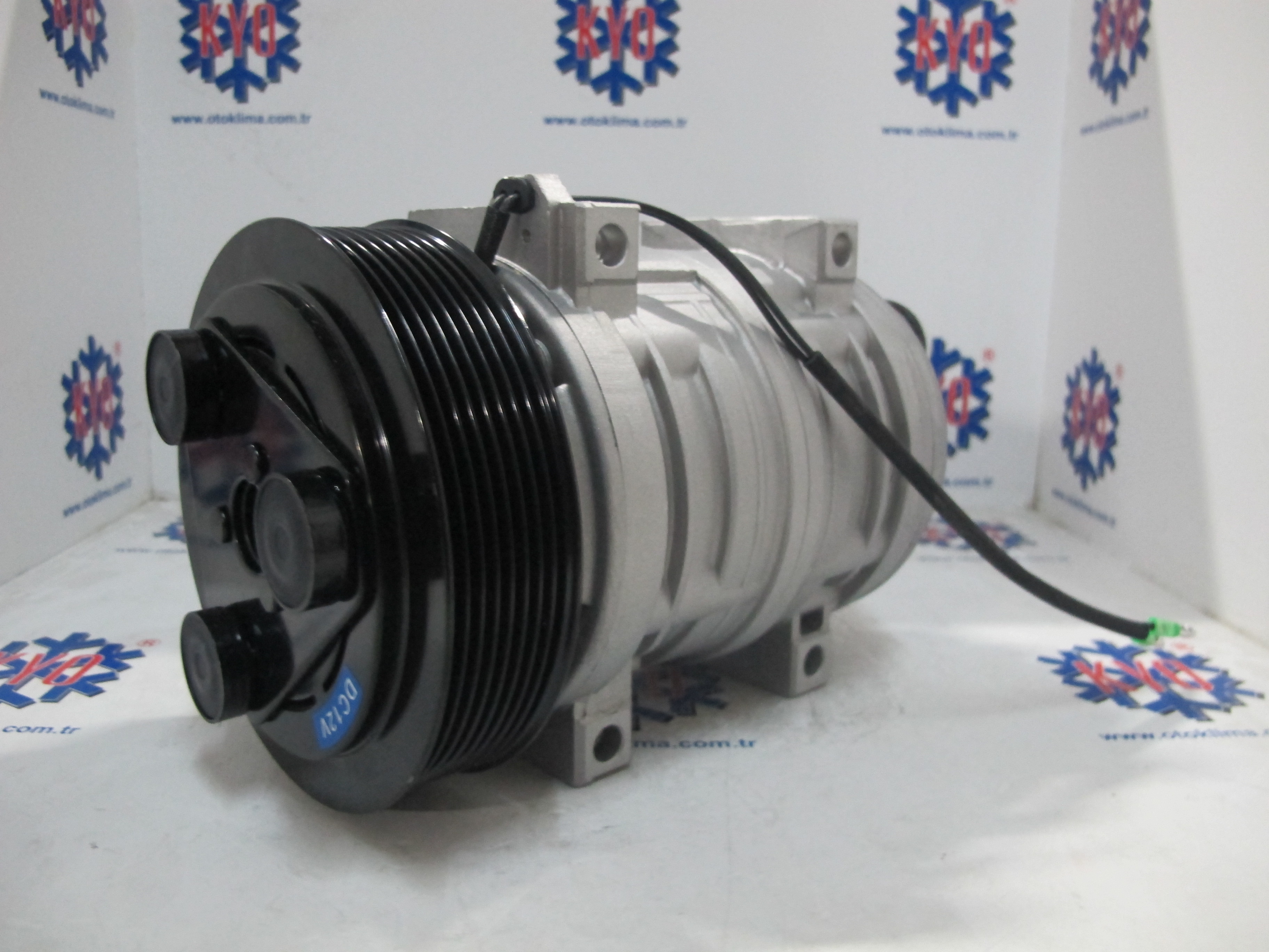 KYOK150237 TM21 12V 8 PK  ÇAP : 137 OEM : 488-47242