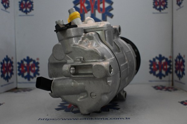 KYOK150244 PORSCHE PANAMERA 6 PK  OEM : 97012601104 - 97012601100