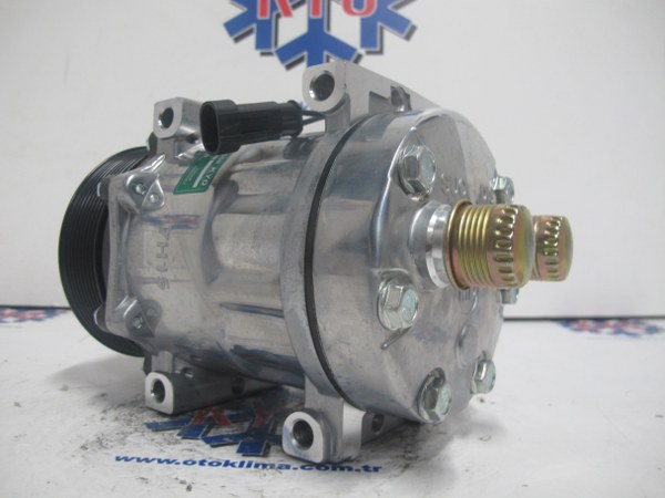 KYOK15025  İVECO İŞ MAKİNESİ 12V 8 PK OEM : 504185596