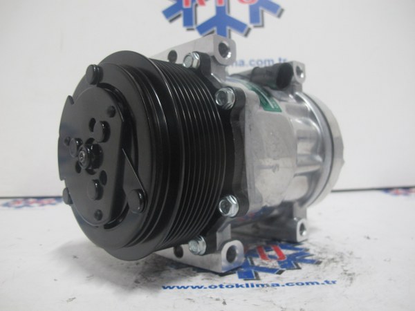 KYOK15025  İVECO İŞ MAKİNESİ 12V 8 PK OEM : 504185596