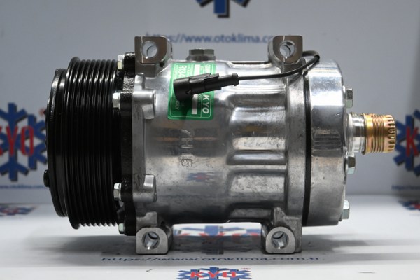 KYOK15025  İVECO İŞ MAKİNESİ SD7H15 12V 8 PK 32X32 OEM : 504185596/SANDEN 8124