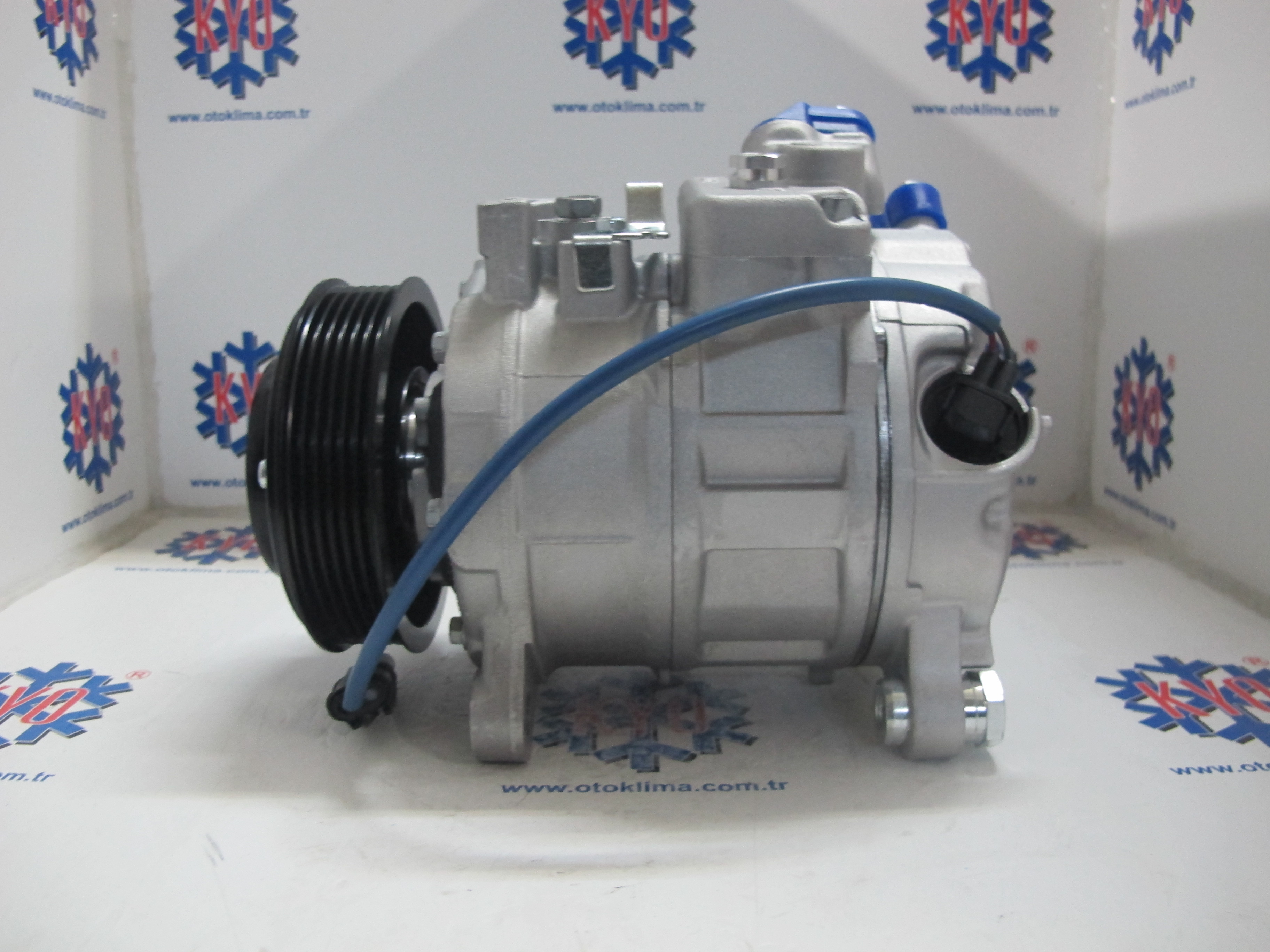KYOK150273 BMW E90 6 PK  OEM : 64529216467