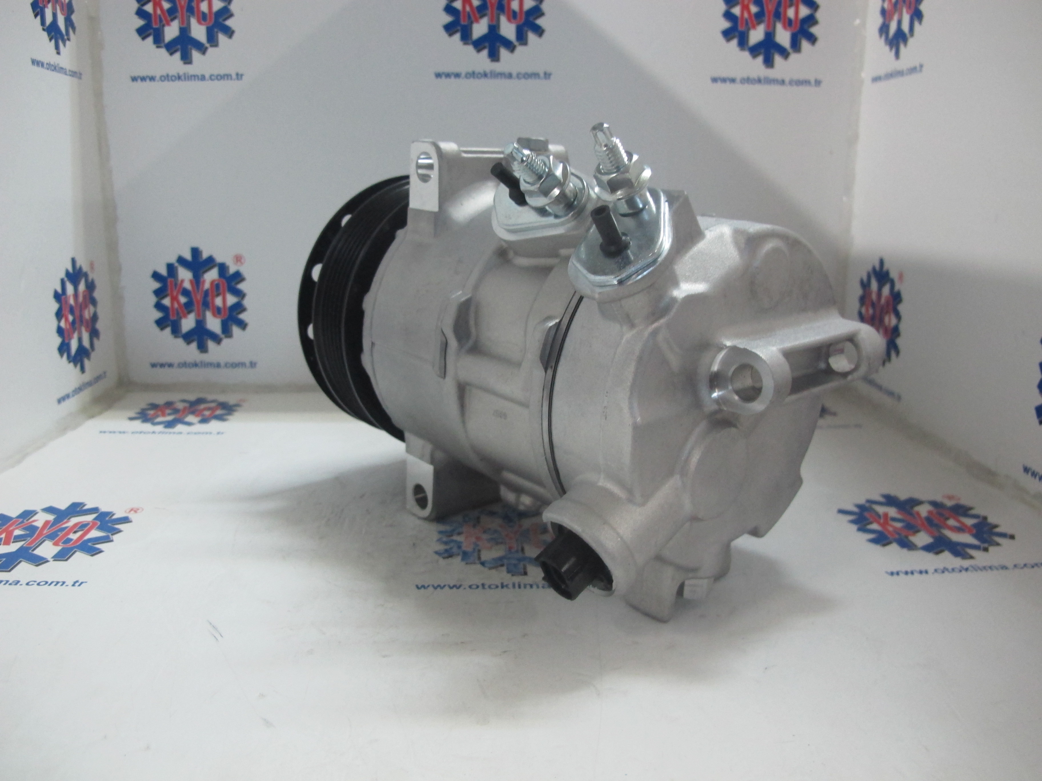 KYOK150274 DODGE AVENGER - CHRYSLER SEBRNİG  6 PK  OEM : 55111408AC