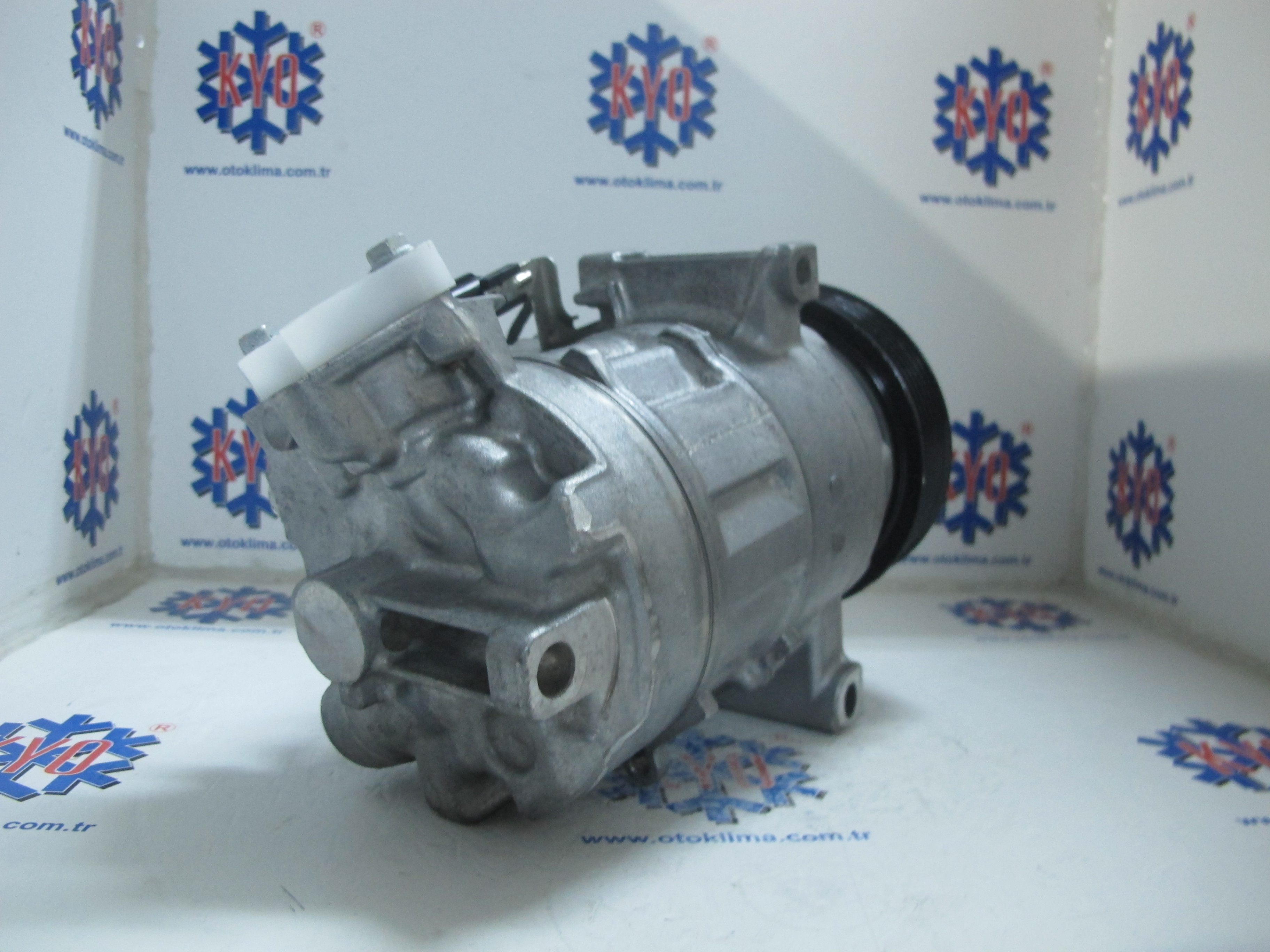 KYOK150275 MEGANE 4 ESPACE 4  6 PK OEM : 95600-4EB0A